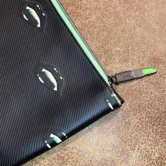 Ipsy 3 pc makeup pouch set - Picture 3 of 4